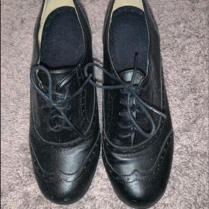 Black heels with laces